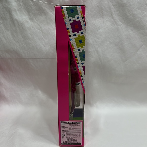 Native American Barbie - Picture 4 of 5